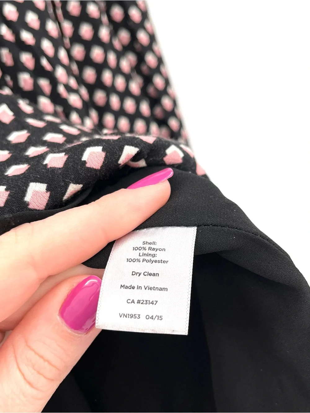 TALBOTS Skirt Black Pink Print Squares Geometric 8P Flowy Pleated Knee Length
